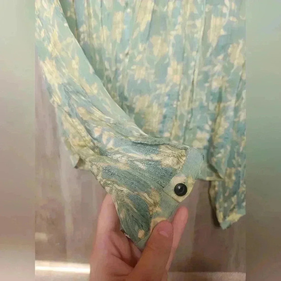 Rag & Bone New York Sachi Floral Top in Green Floral Sheer M Women's - Picture 7 of 13